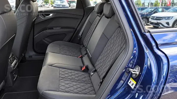 Audi Q4 E-Tron 2023 photo 4