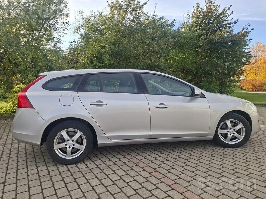 Volvo V60 2012 photo 5