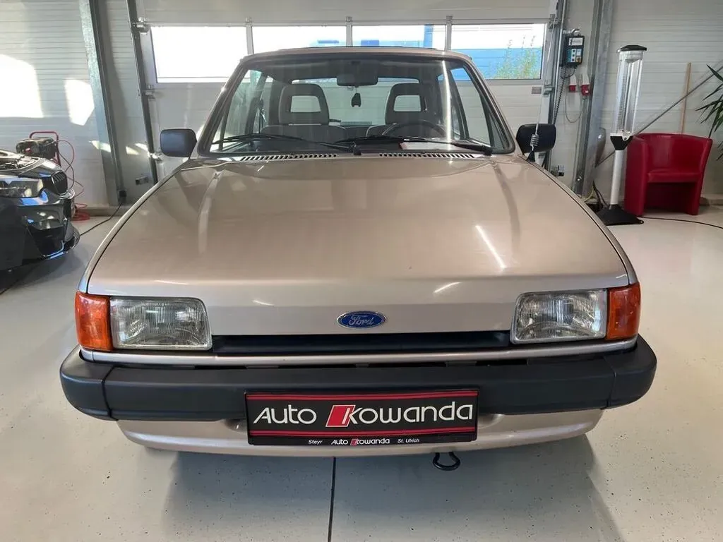 Ford Fiesta 1984 photo 3