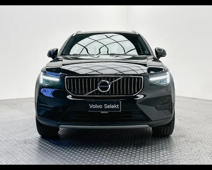 Volvo Xc40 2023 photo 2