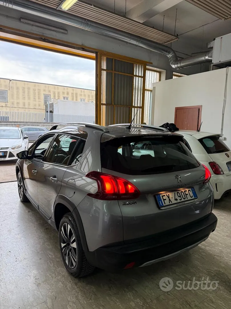 Peugeot 2008 2019 photo 5