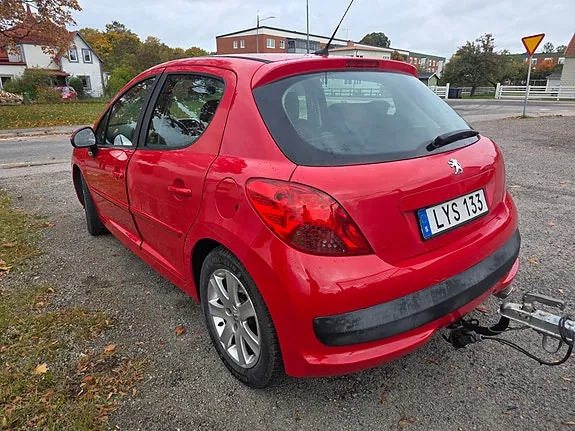 Peugeot 207 2008 photo 4