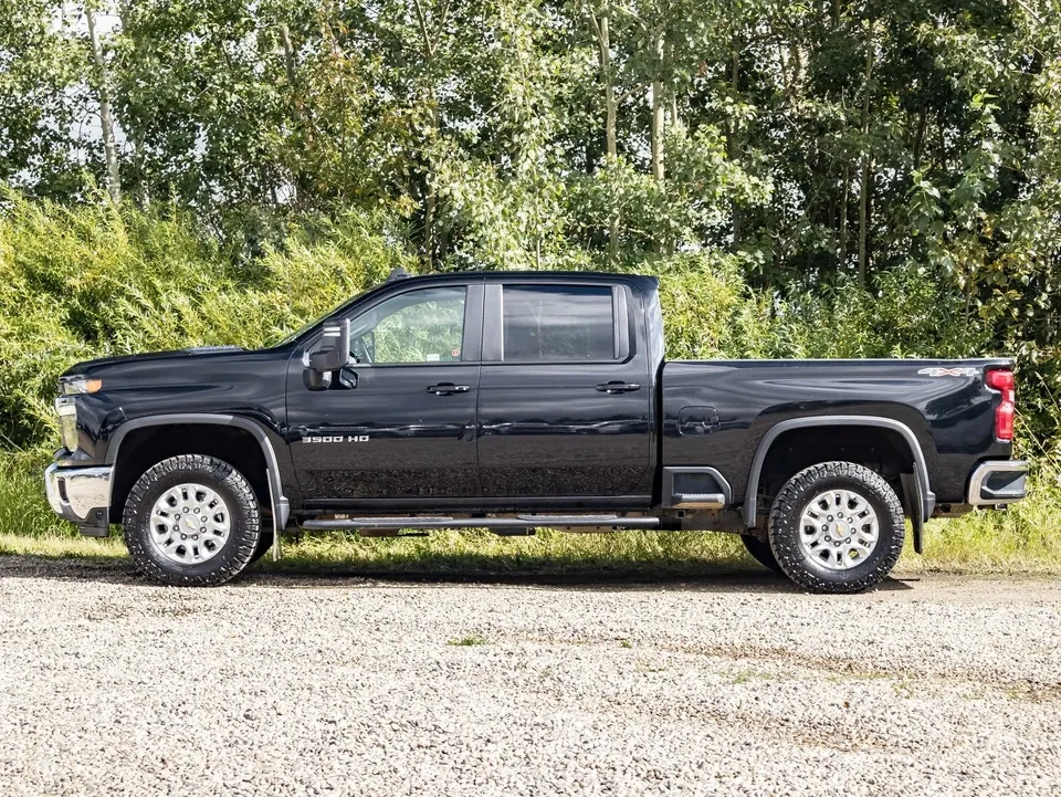 Chevrolet Silverado 3500Hd 2024 photo 5