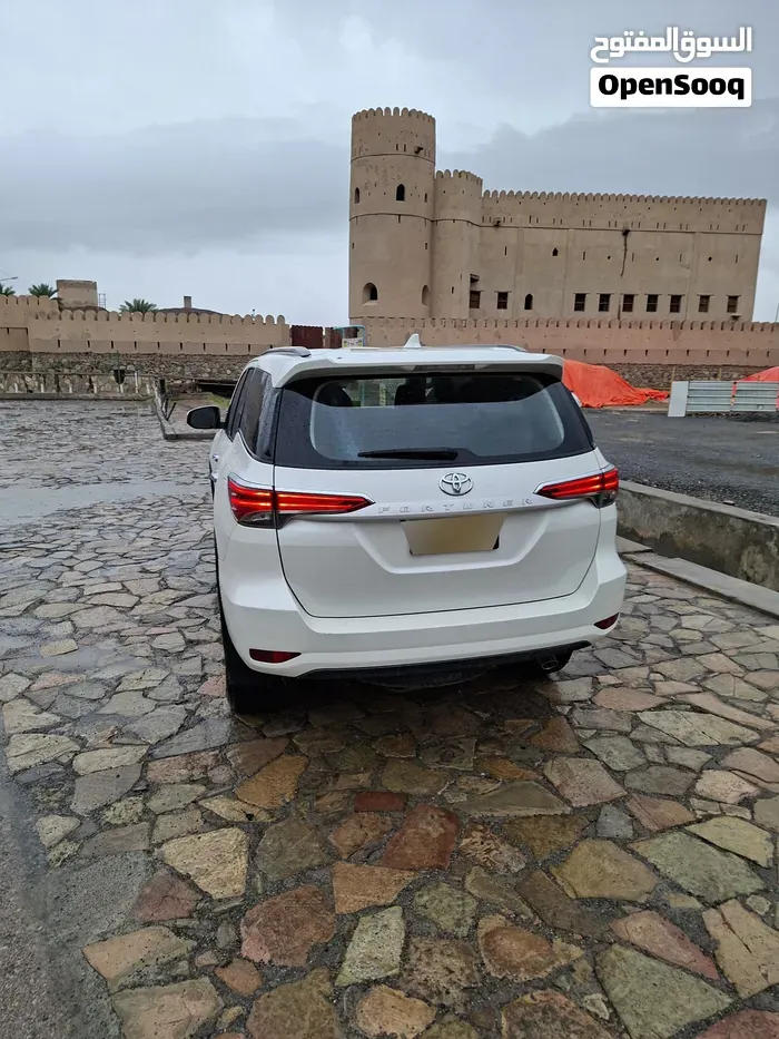 Toyota Fortuner 2022 photo 4