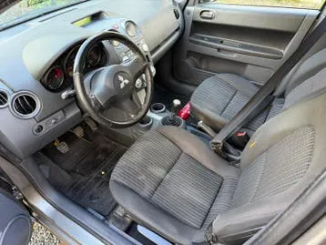 Mitsubishi Colt 2007 photo 3