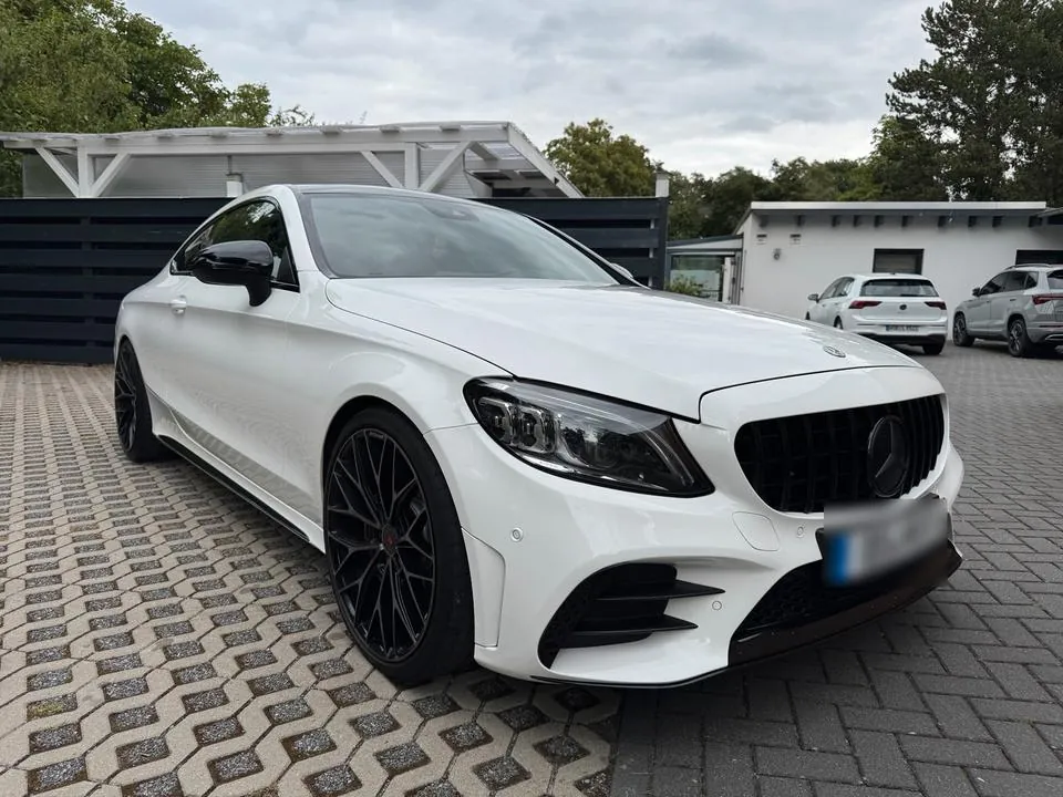 Mercedes-Benz C300