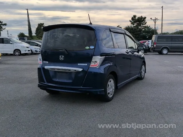 Honda Freed 2012 photo 4