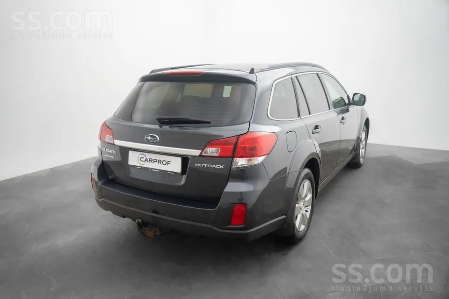 Subaru Outback 2012 photo 3
