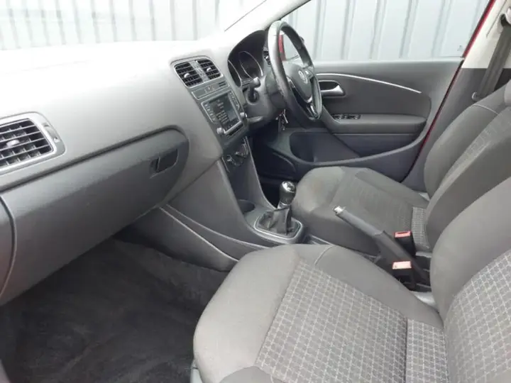 Volkswagen Polo 2016 photo 5