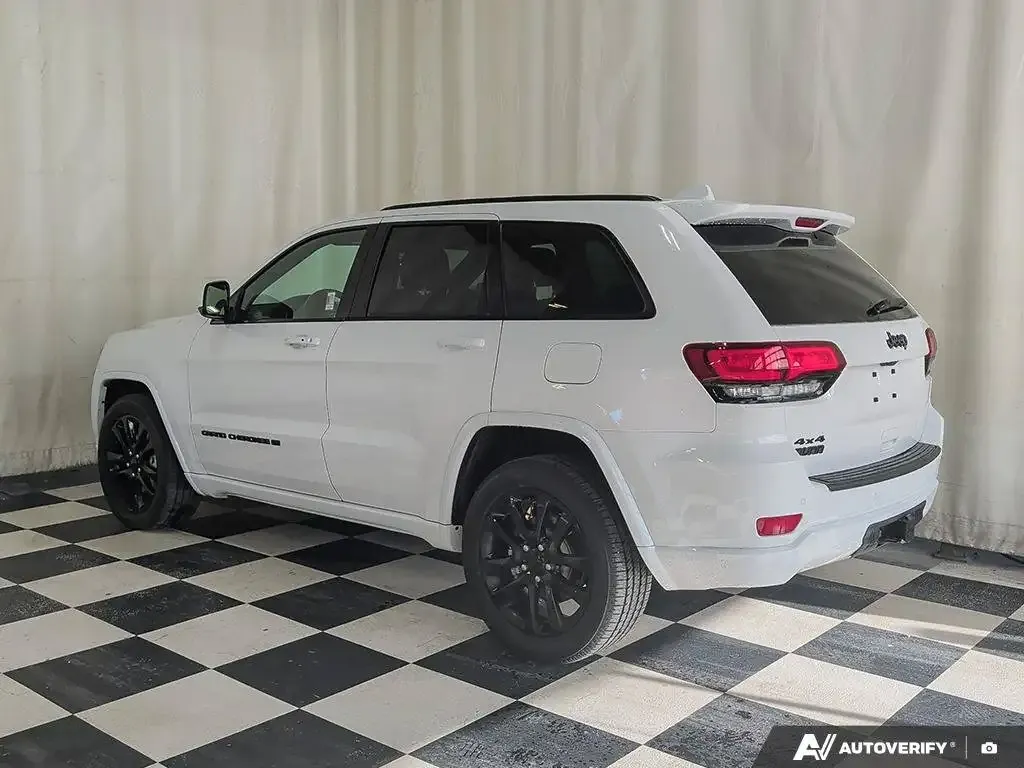 Jeep Grand Cherokee 2022 photo 4