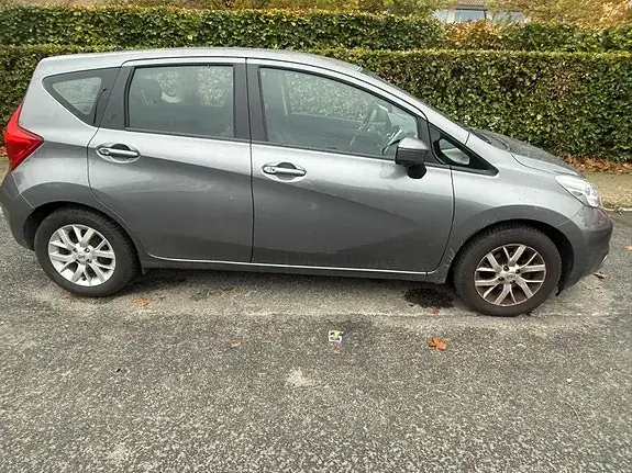 Nissan Note 2014 photo 2