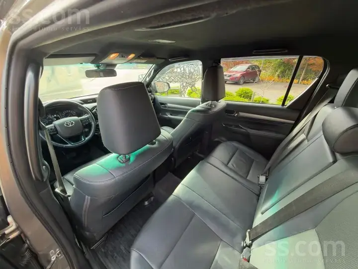 Toyota Hilux 2021 photo 5