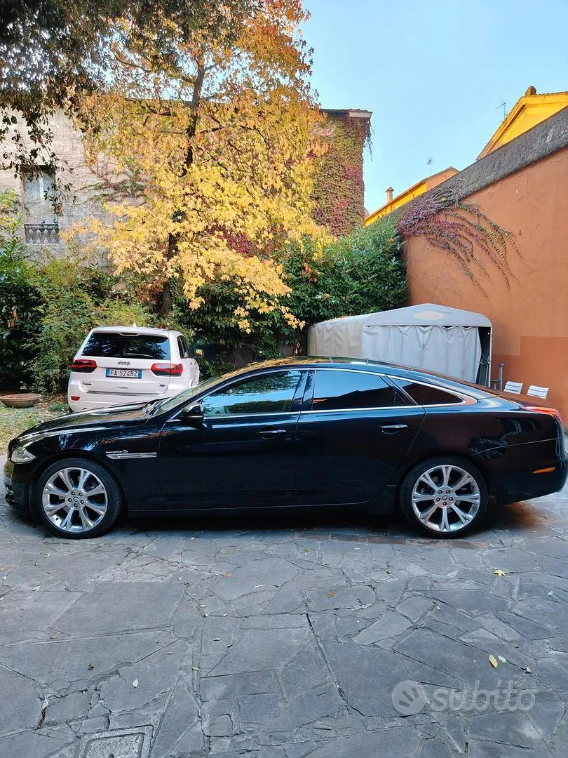 Jaguar Xj 2011 photo 3