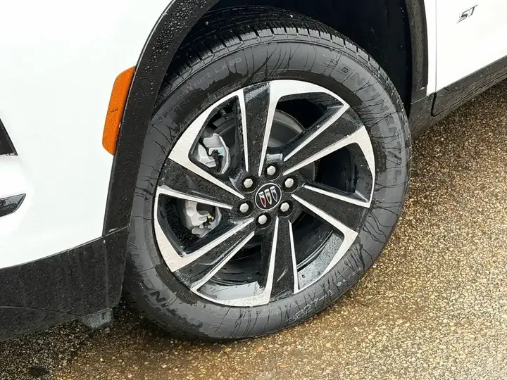 Buick Enclave 2026 photo 5