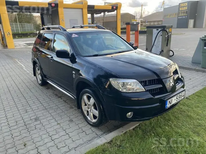 Mitsubishi Outlander 2006 photo 4