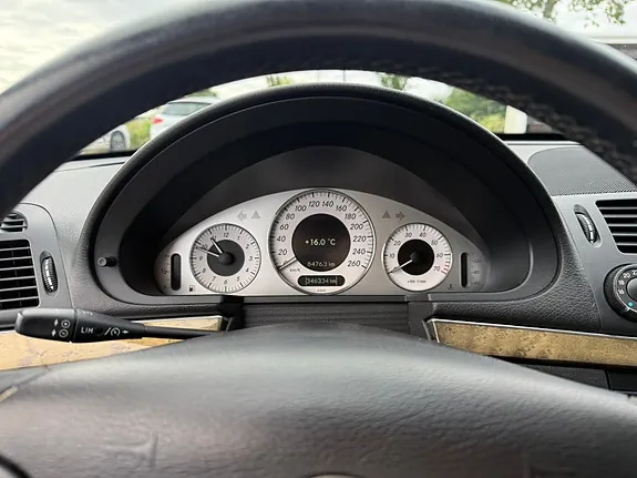 Mercedes-Benz E200 2007 photo 4