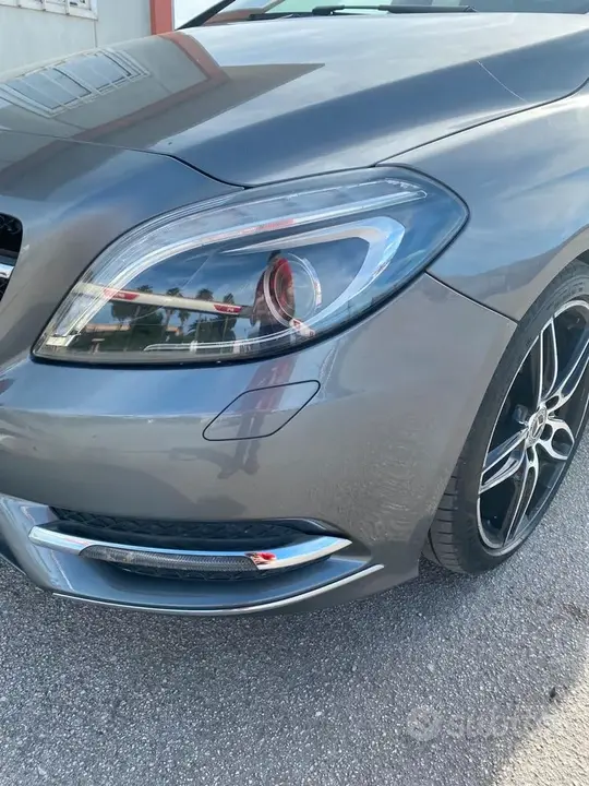 Mercedes-Benz B 2014 photo 4