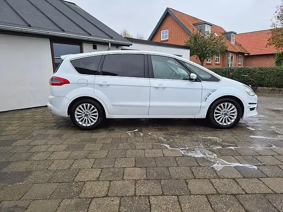 Ford S-Max 2011 photo 4