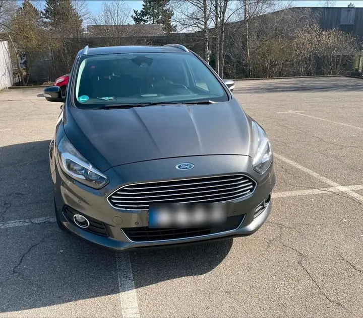 Ford S-Max