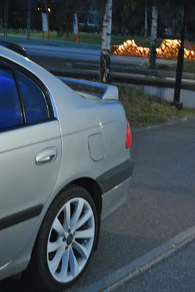 Toyota Avensis 2001 photo 4
