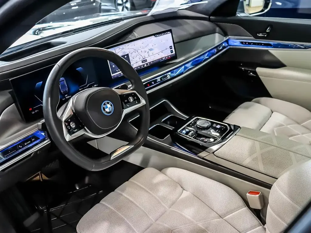 BMW I7 2023 photo 4