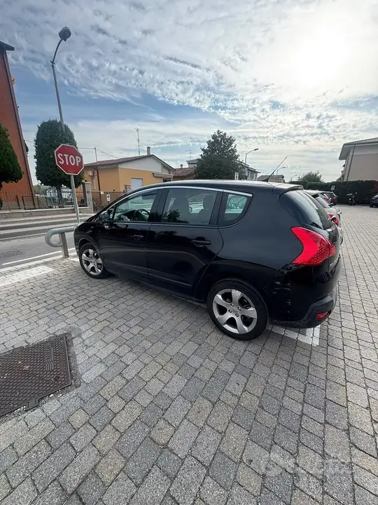Peugeot 3008 2009 photo 2