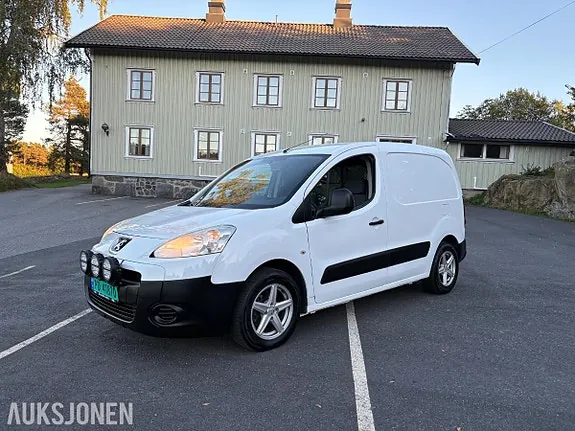 Peugeot Partner 2012 photo 2