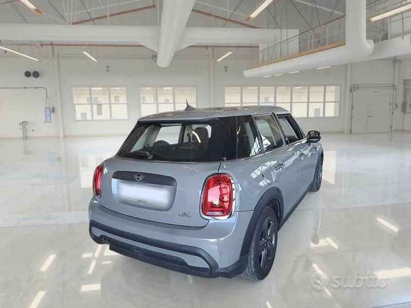 Mini One 2022 photo 4