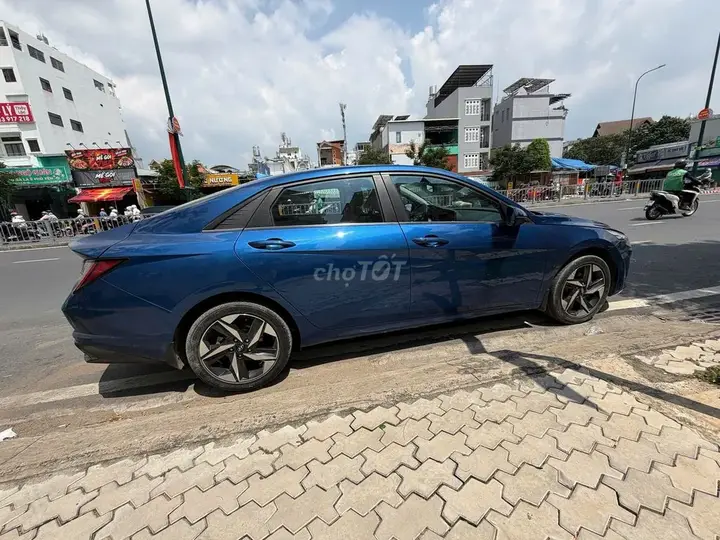 Hyundai Elantra 2023 photo 4