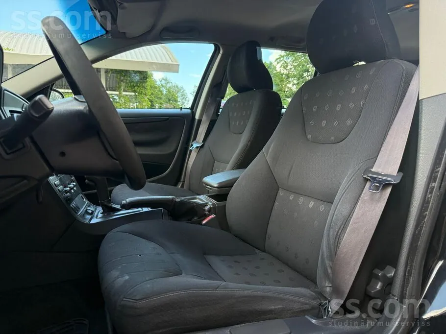 Volvo V70 2001 photo 3