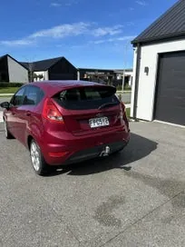 Ford Fiesta 2010 photo 4