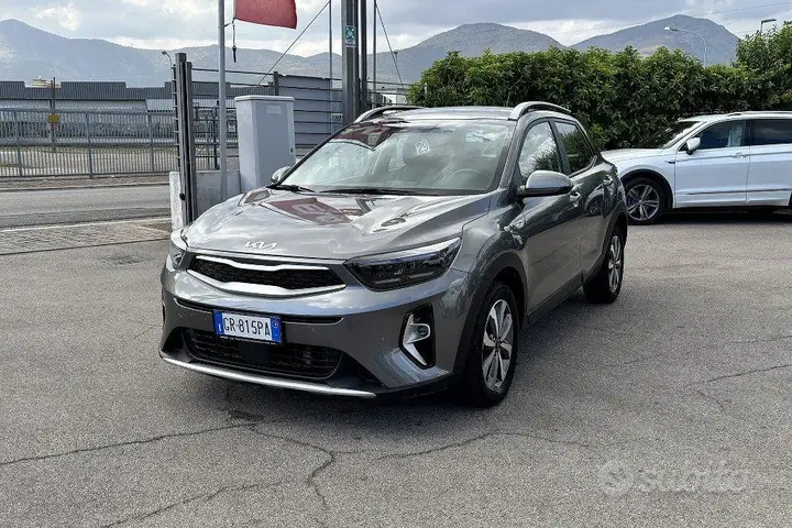 Kia Stonic 2023 photo 3