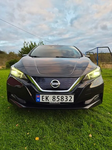 Nissan Leaf 2018 photo 3