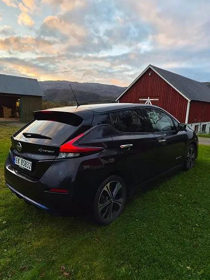 Nissan Leaf 2018 photo 5