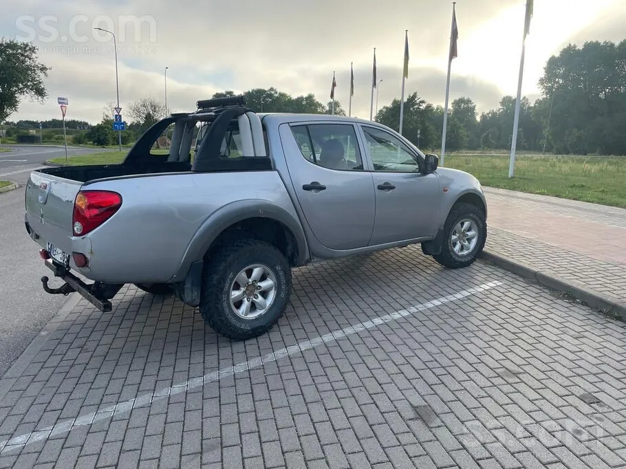 Mitsubishi L200 2007 photo 4