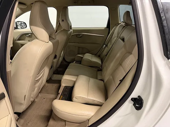 Volvo V70 2010 photo 5