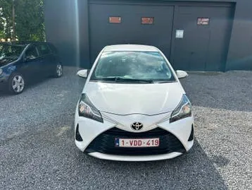 Toyota Yaris 2018 photo 3