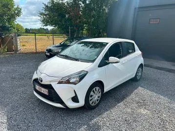 Toyota Yaris 2018 photo 2