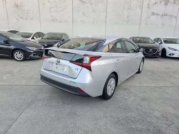 Toyota Prius 2019 photo 3
