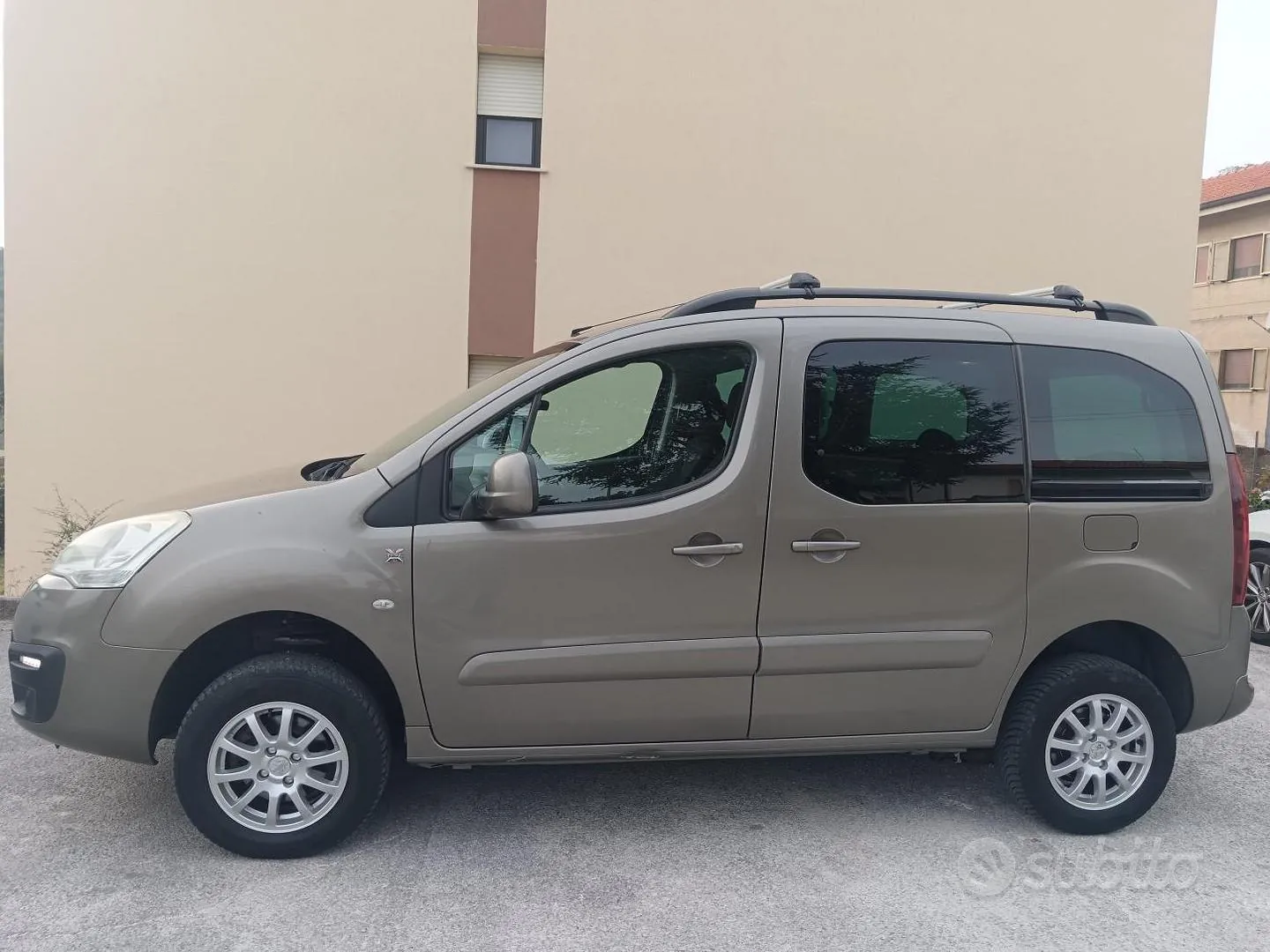 Peugeot Partner 2017 photo 2