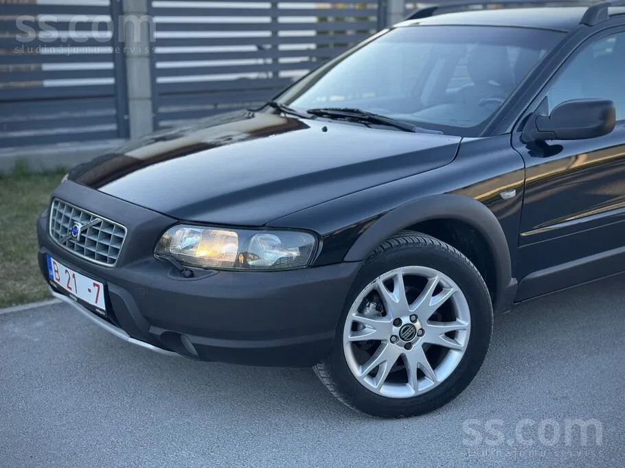 Volvo Xc 70 2004 photo 2