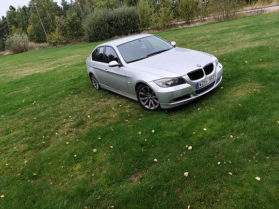 BMW 325I 2006 photo 4