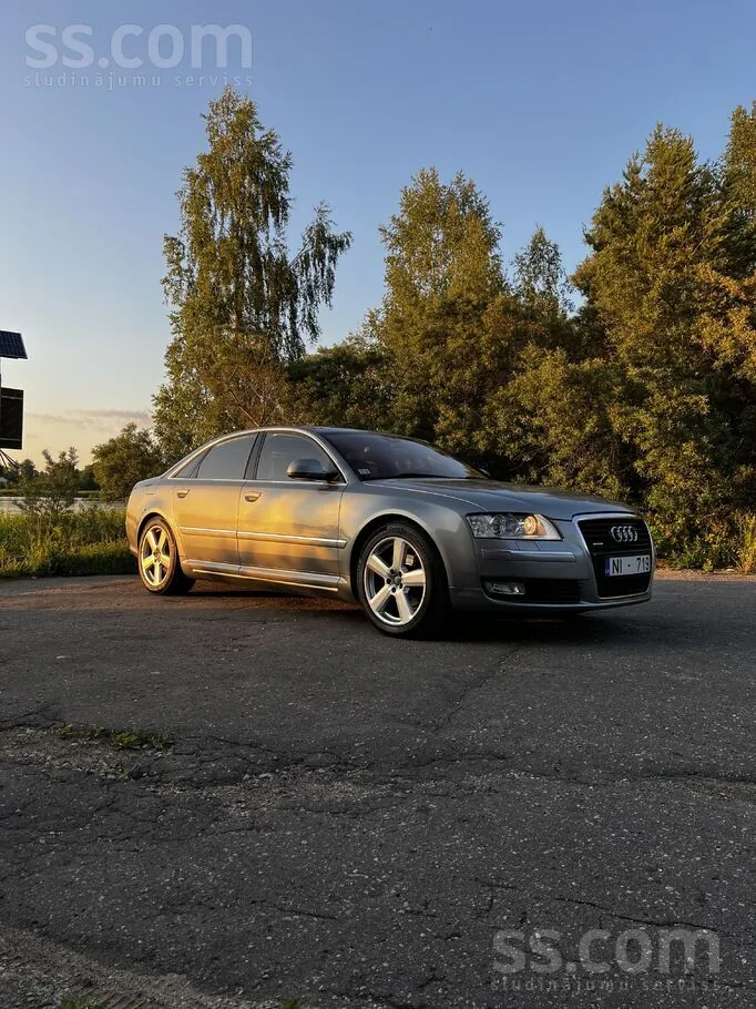 Audi A8 2008 photo 3