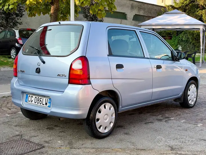 Suzuki Alto 2003 photo 4