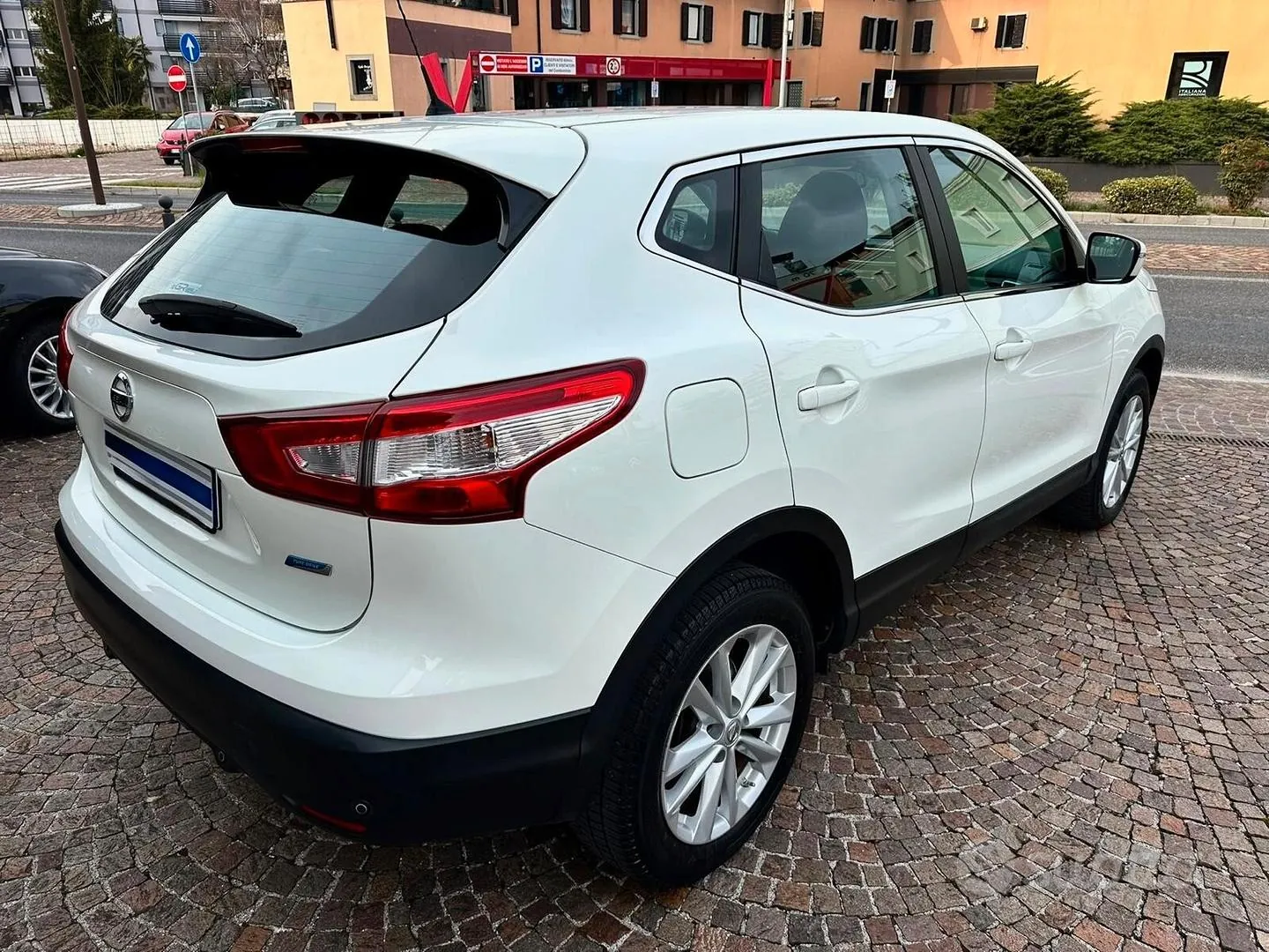 Nissan Qashqai 2016 photo 5