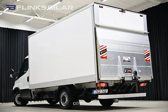 Iveco Daily 2023 photo 2