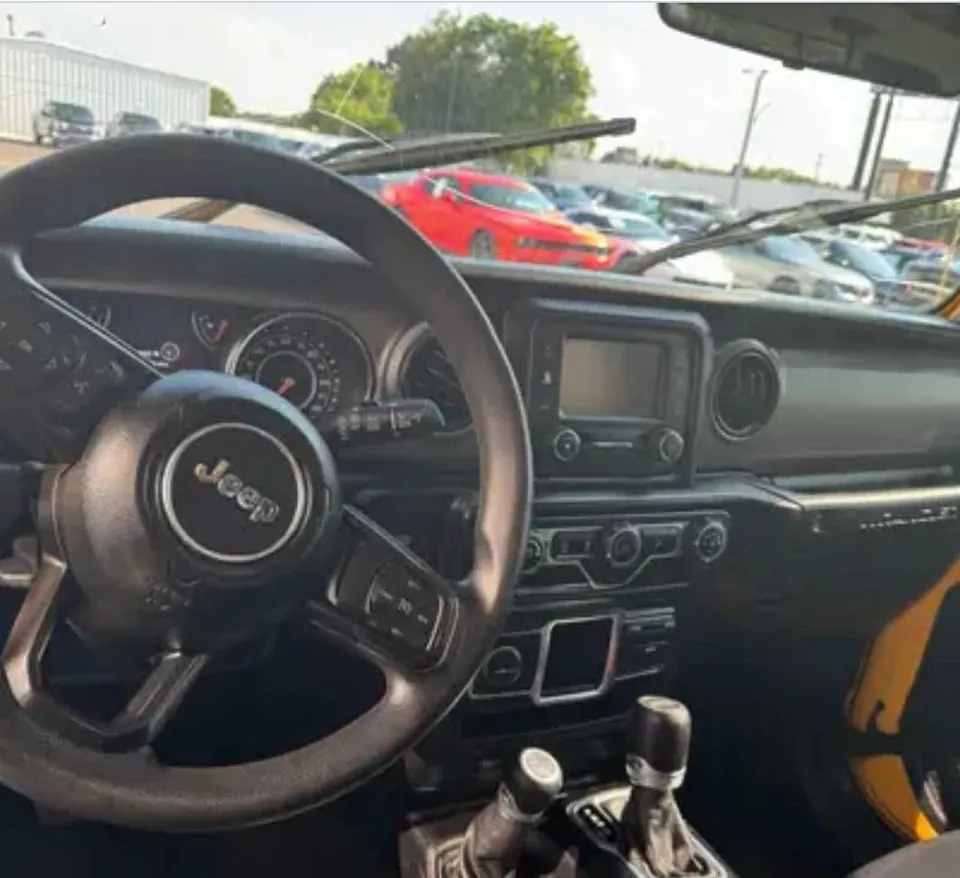 Jeep Wrangler 2024 photo 3