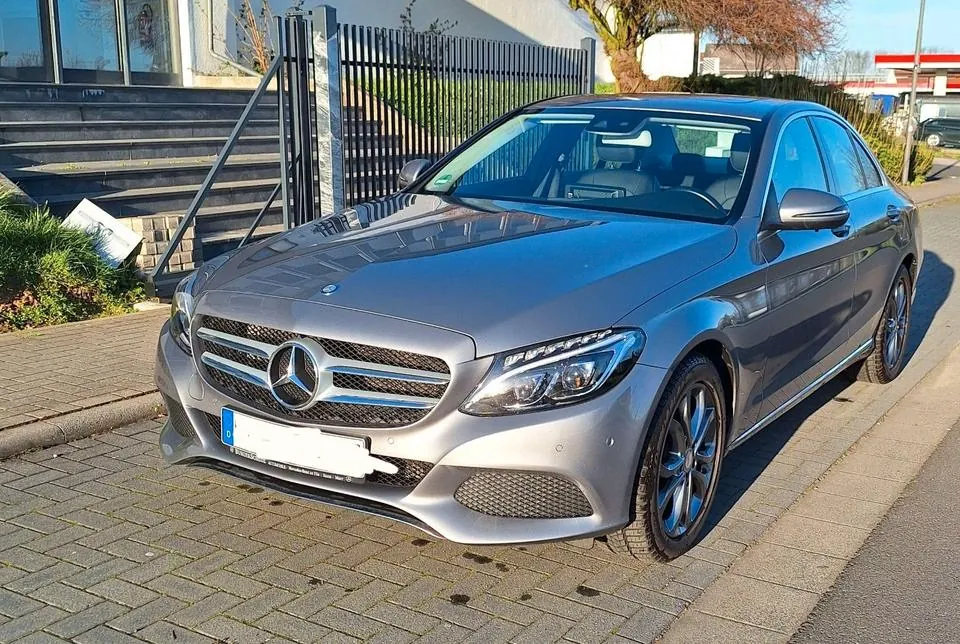 Mercedes-Benz C180