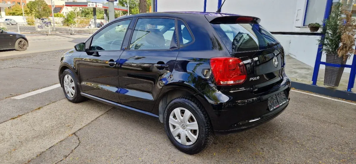Volkswagen Polo 2011 photo 3