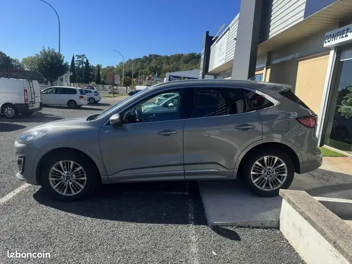 Ford Kuga 2022 photo 2